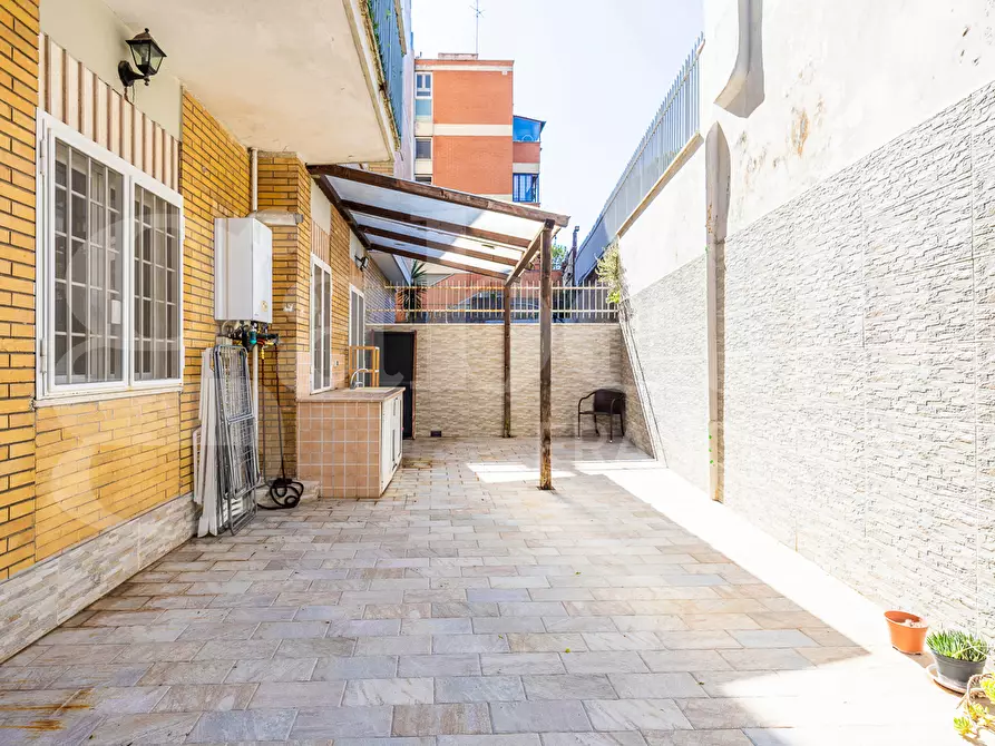 Immagine 39 di Appartamento in vendita  in Via dei Bruno, 69 a Roma