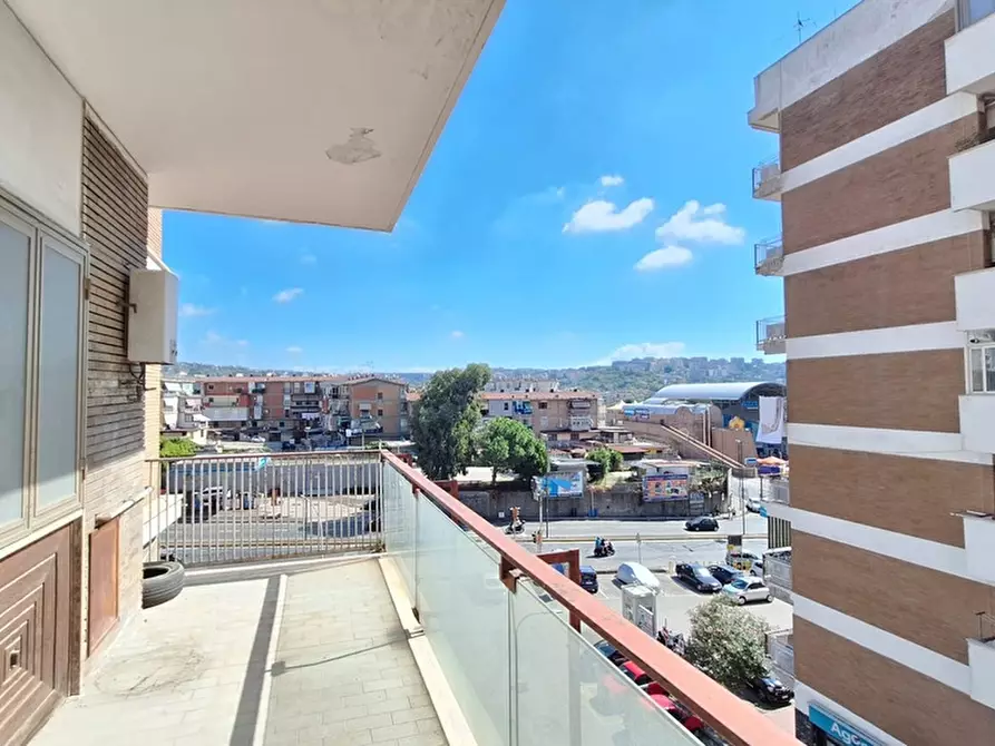 Immagine 1 di Appartamento in vendita  in Via Cintia a Napoli
