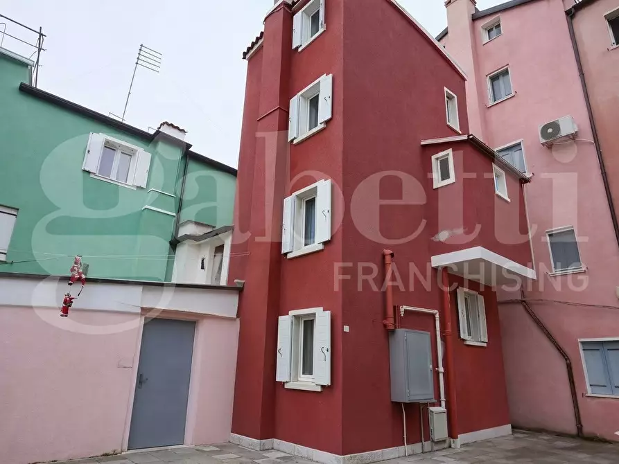 Immagine 1 di Casa indipendente in vendita  in Via SOTTOMARINA- VIA SOTTOMARINA, 00 a Chioggia
