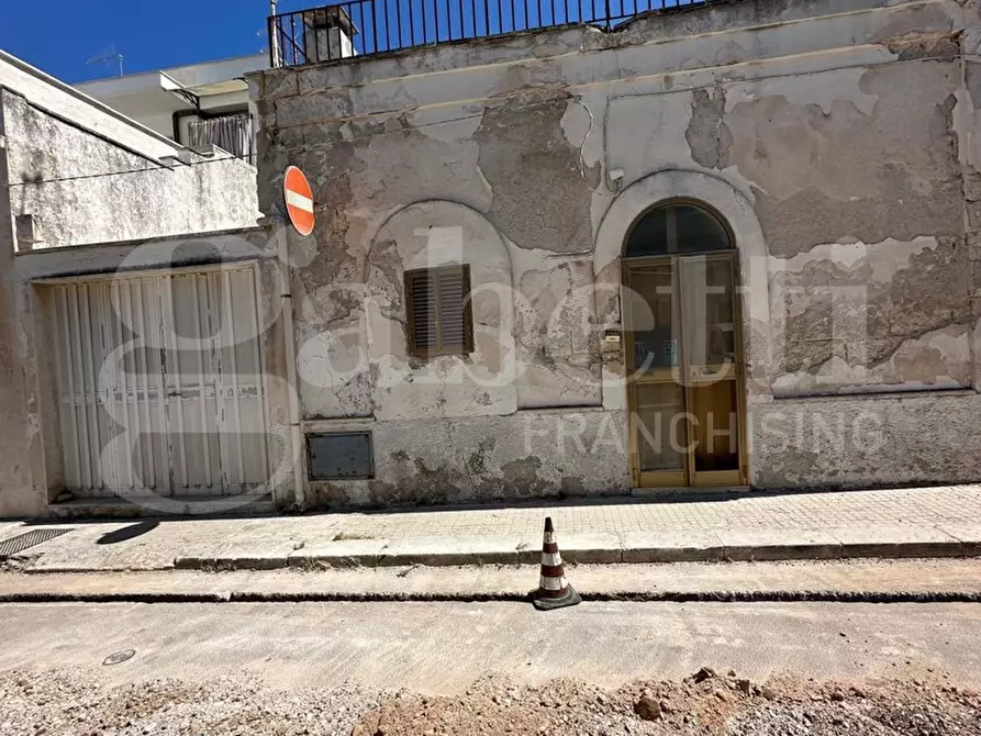 Immagine 2 di Casa indipendente in vendita  in Viale Petrolla, sn a Ostuni