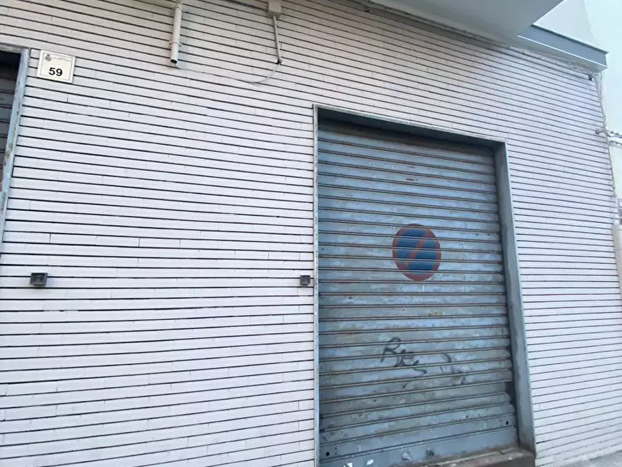 Immagine 4 di Negozio in vendita  in Via Mario Recanati, 55 a San Giorgio A Cremano