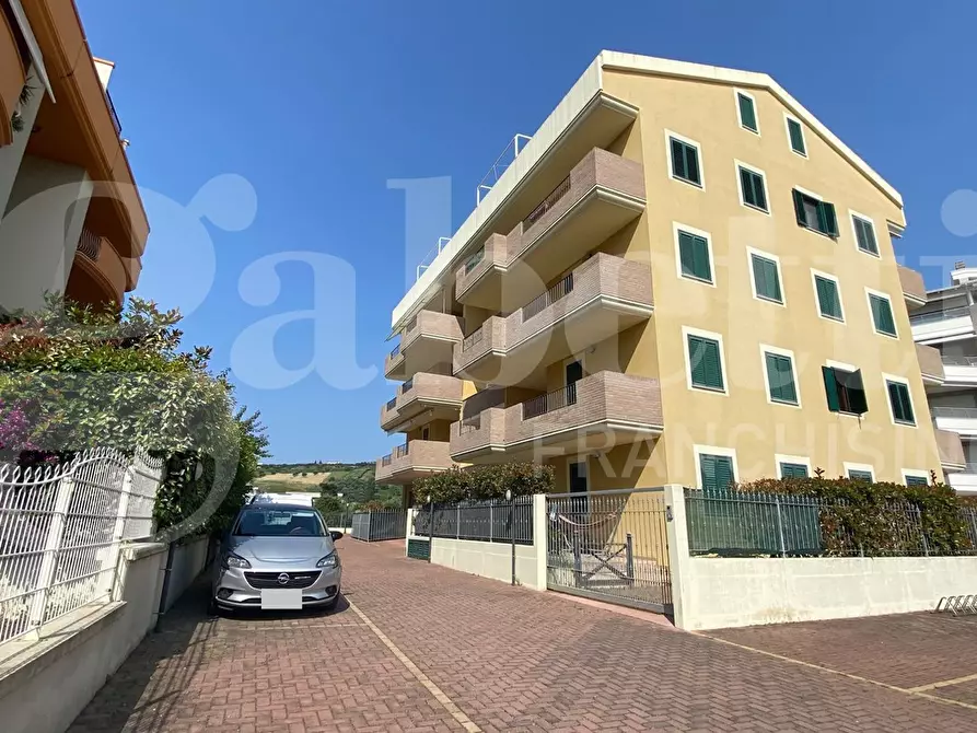 Immagine 2 di Box auto in vendita  in Via Carlo Goldoni, 16 a Tortoreto