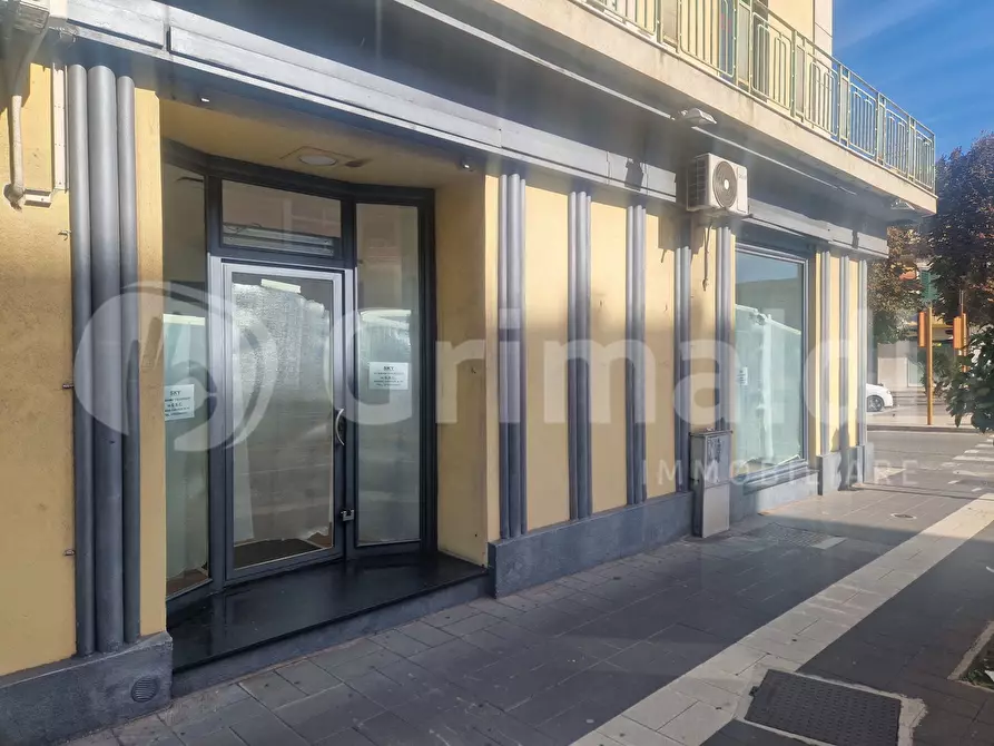 Immagine 1 di Negozio in affitto  in Via Tommaso Cannizzaro, 66 a Messina