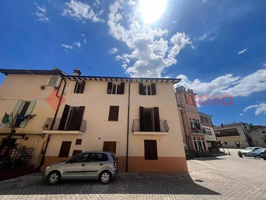 Immagine 2 di Terratetto in vendita  in Piazza S. Marina, 14 a Castel Ritaldi