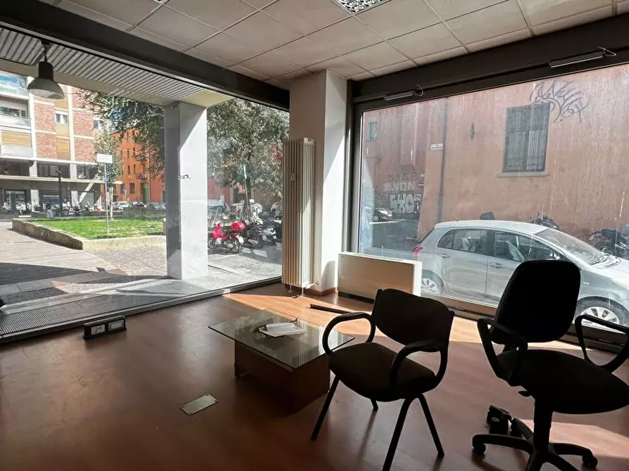 Immagine 4 di Negozio in vendita  in Via Augusto Majani, 2 a Bologna