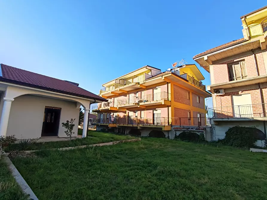 Immagine 19 di Villa in vendita  in Contrada LUCA, SNC a Chiaravalle Centrale