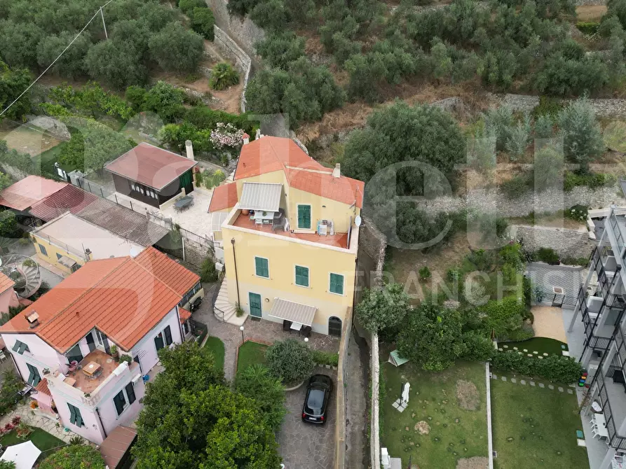 Immagine 6 di Appartamento in vendita  in Via Calvisio a Finale Ligure