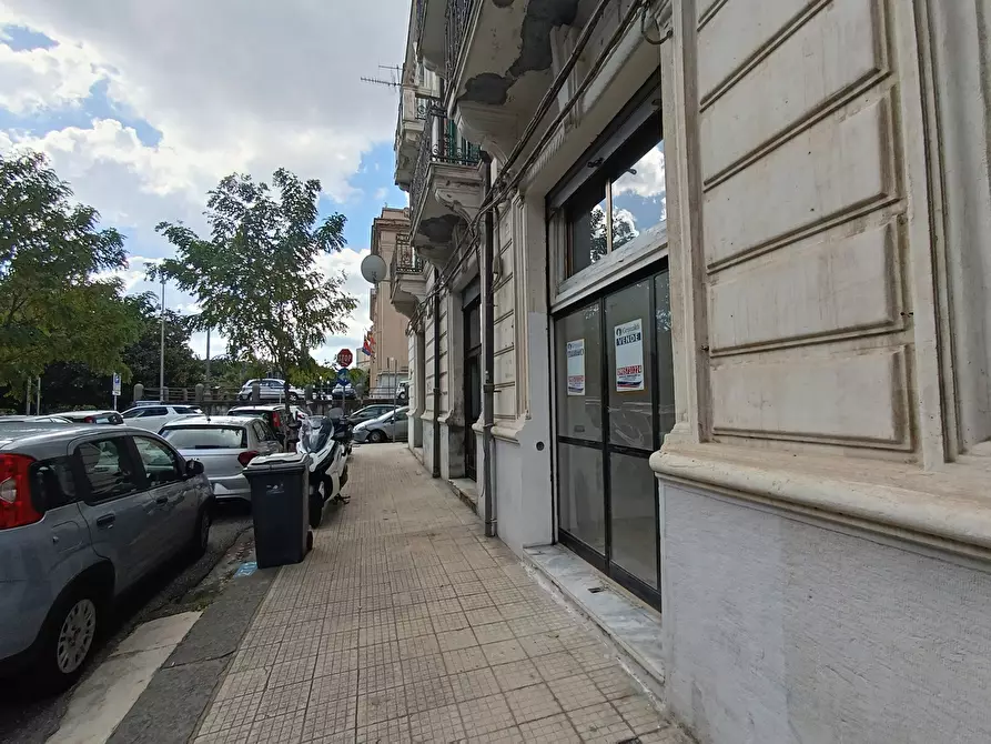 Immagine 1 di Attività commerciale in affitto  in Via Argentieri, 13 a Messina