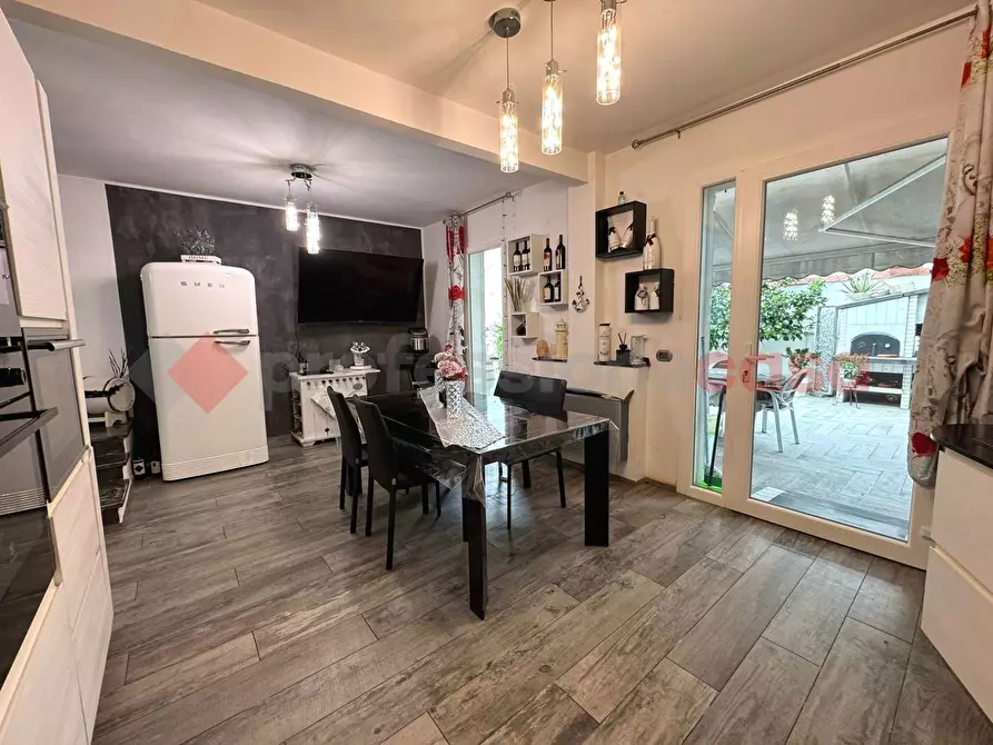 Immagine 15 di Villa in vendita  in Via BARTOLENA a Livorno