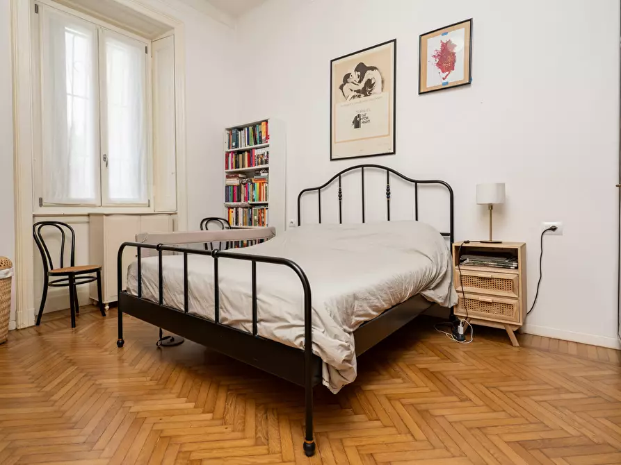 Immagine 13 di Appartamento in vendita  in Via Sardegna a Milano