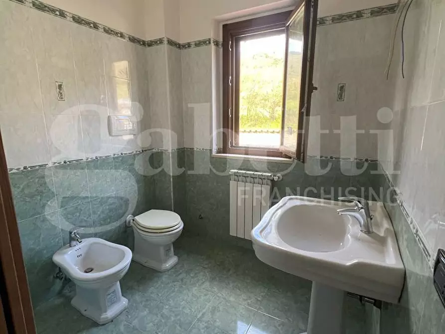 Immagine 22 di Casa bifamiliare in vendita  in Via SS4bis, 74 a Rieti