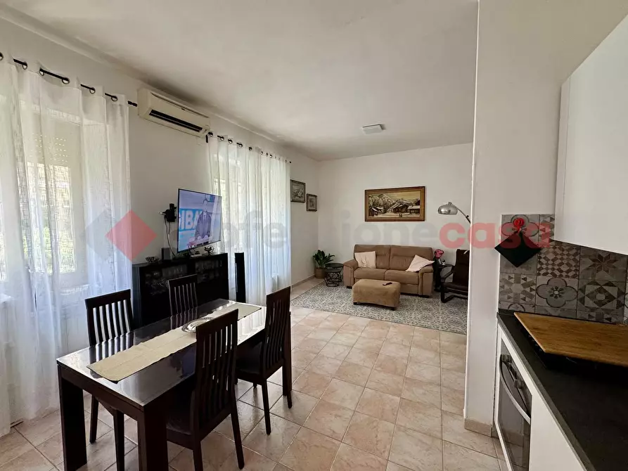 Immagine 3 di Appartamento in vendita  in Via Andrea Barbazza, 65 a Roma