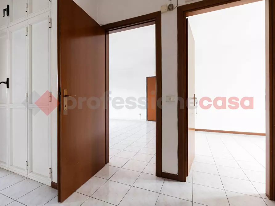 Immagine 28 di Appartamento in vendita  in Via Padre Elia Carosi a Roma