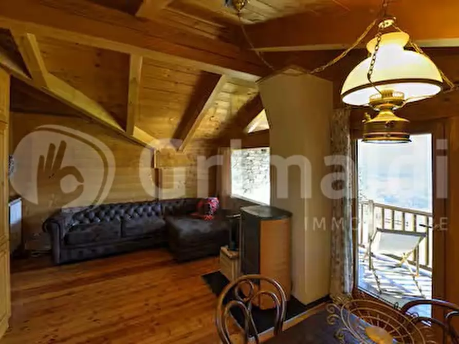 Immagine 2 di Appartamento in vendita  in Via frazione Villarisson, 13 a La Salle