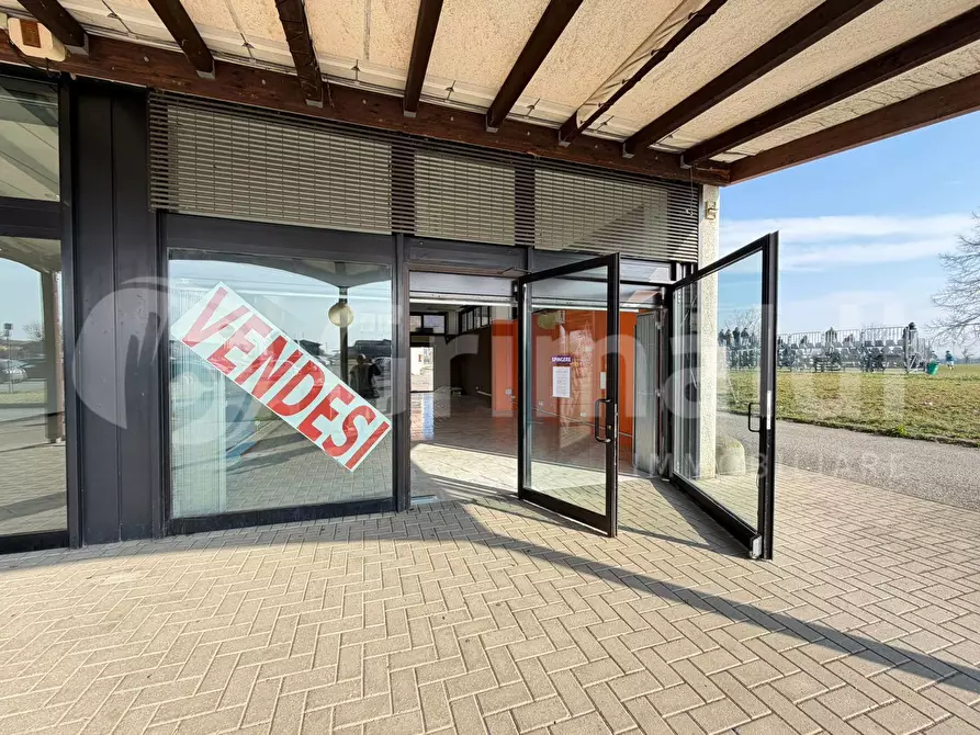 Immagine 5 di Attività commerciale in vendita  in Via Emilia Piacentina, 4 a Castel San Giovanni