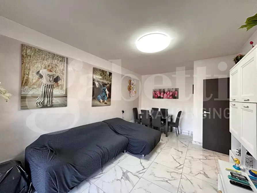 Immagine 10 di Appartamento in vendita  in Via Fiume Bianco, 130 a Roma