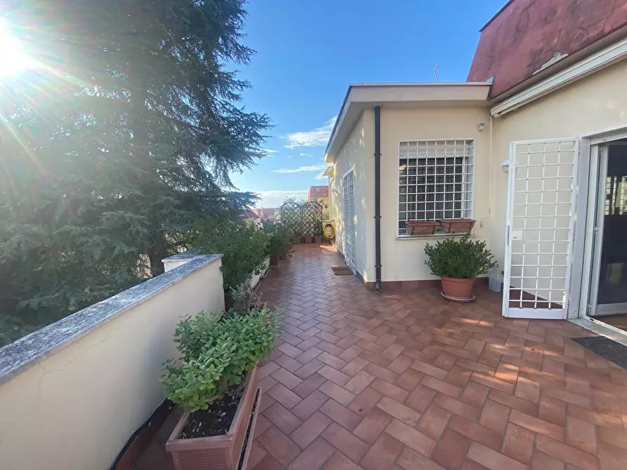 Immagine 26 di Appartamento in affitto  in Via Della Pineta Sacchetti, 100 a Roma