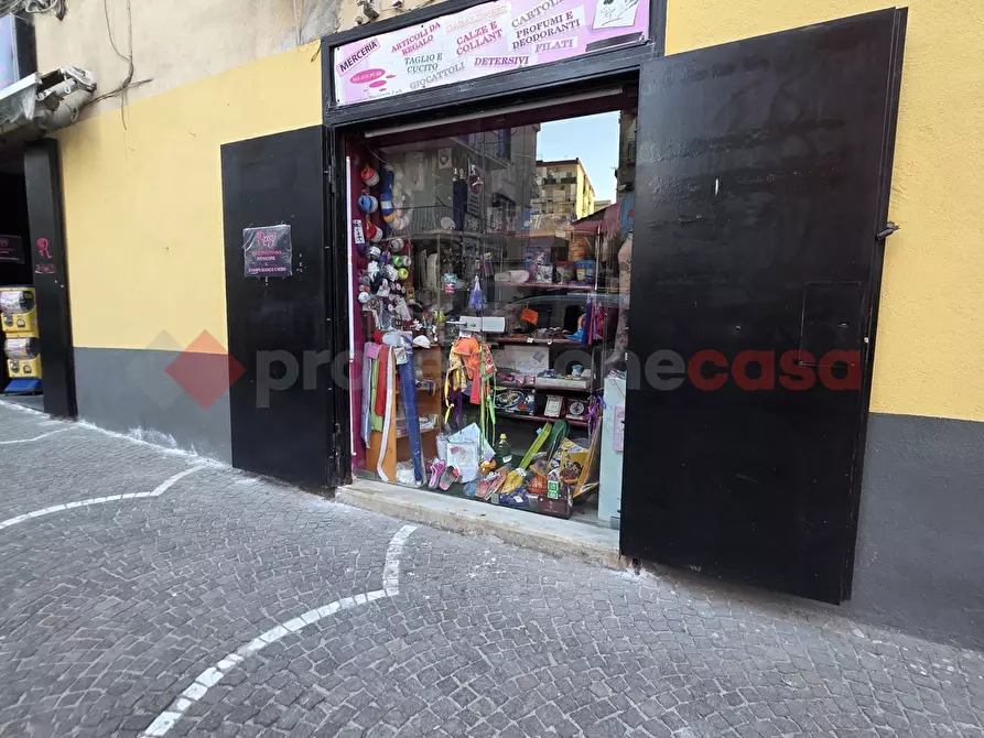 Immagine 4 di Attività commerciale in vendita  in Via Bernardino Martirano, 2/A/b a Napoli