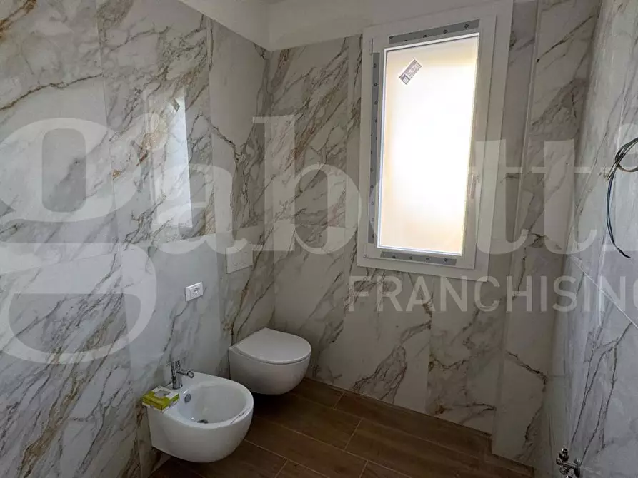 Immagine 12 di Appartamento in vendita  in Via Ricci, snc a Tortoreto