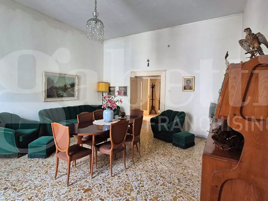 Immagine 28 di Appartamento in vendita  in Corso Umberto I, 94 a Torre Annunziata