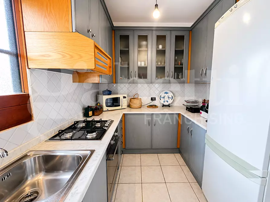 Immagine 12 di Appartamento in vendita  in Via Agamennone, 48 a Budoni