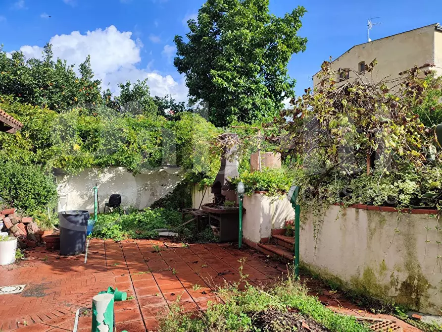 Immagine 10 di Casa indipendente in vendita  in Via Prota, 25 a Torre Annunziata