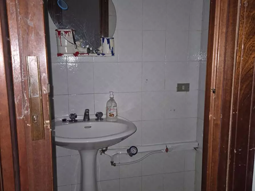 Immagine 18 di Negozio in vendita  in Via Vesuvio, 195 a Trecase