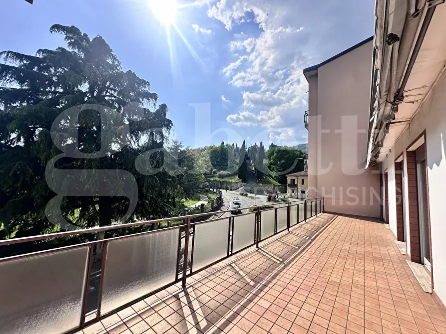 Immagine 3 di Appartamento in vendita  in Corso xxv aprile, 1 a Erba