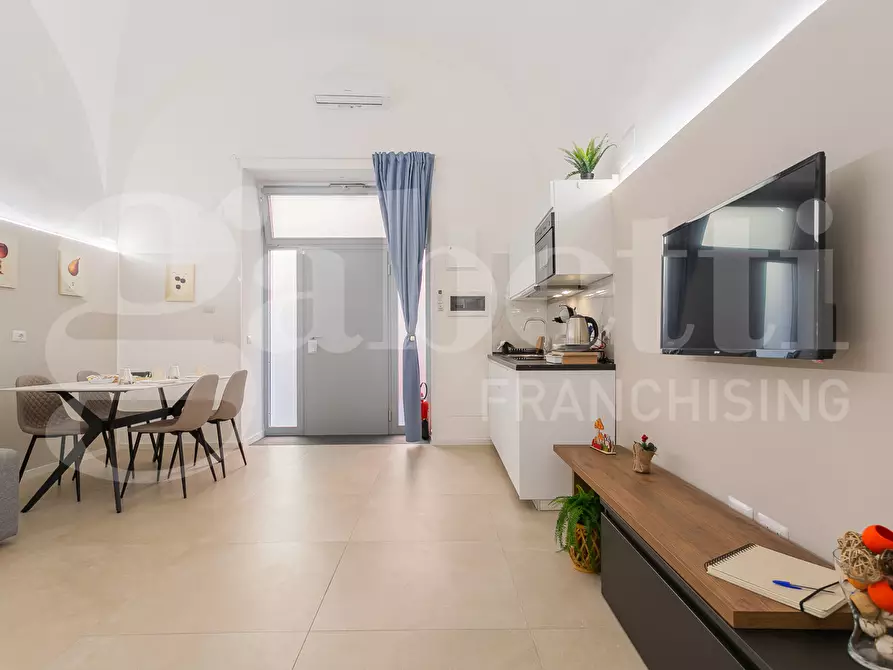 Immagine 3 di Appartamento in vendita  in Via NIZZA a Bari