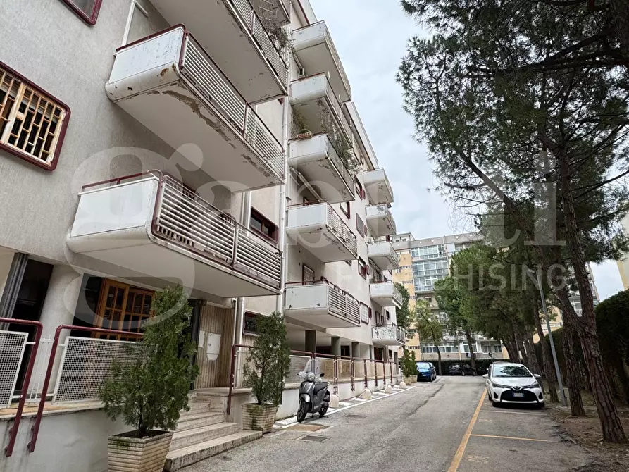 Immagine 40 di Appartamento in vendita  in Via R. SCHUMAN, 15 a Bari