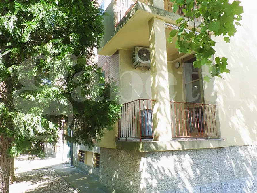 Immagine 6 di Appartamento in vendita  in Via Mascagni, 1 a Cento