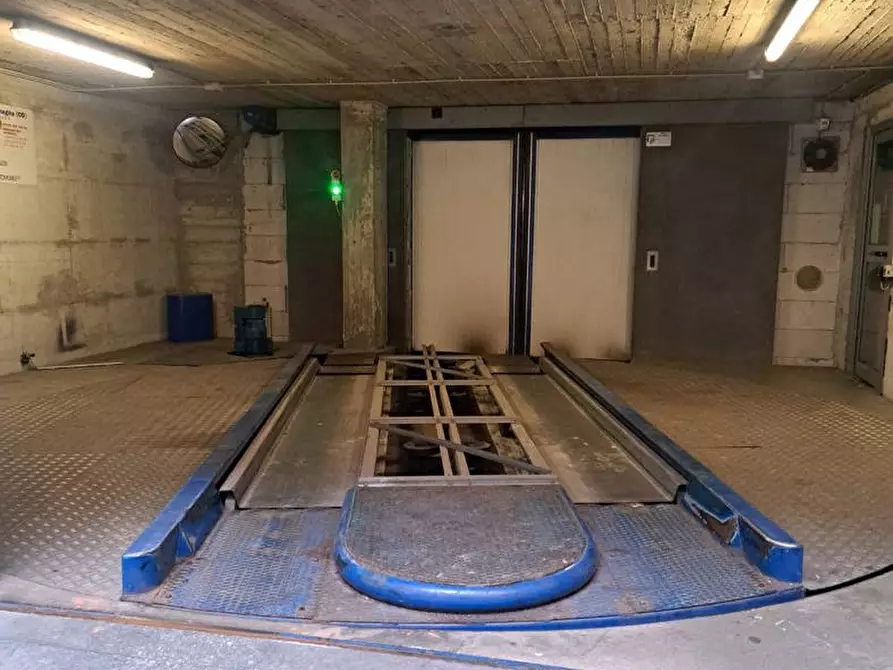Immagine 9 di Box auto in vendita  in Corso di porta Romana, 55 a Milano