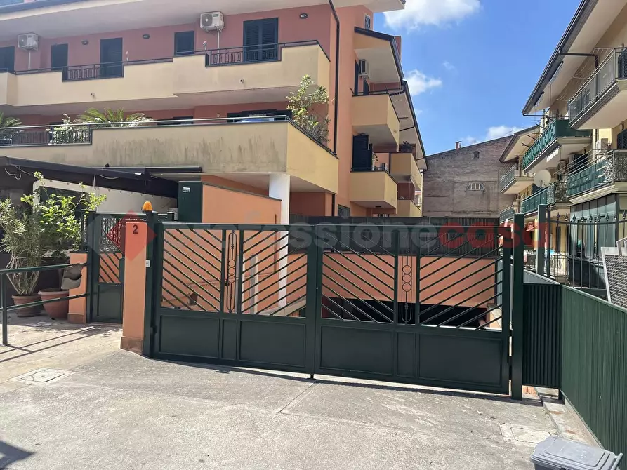 Immagine 3 di Box auto in vendita  in Viale Italia, 02 a Vitulazio