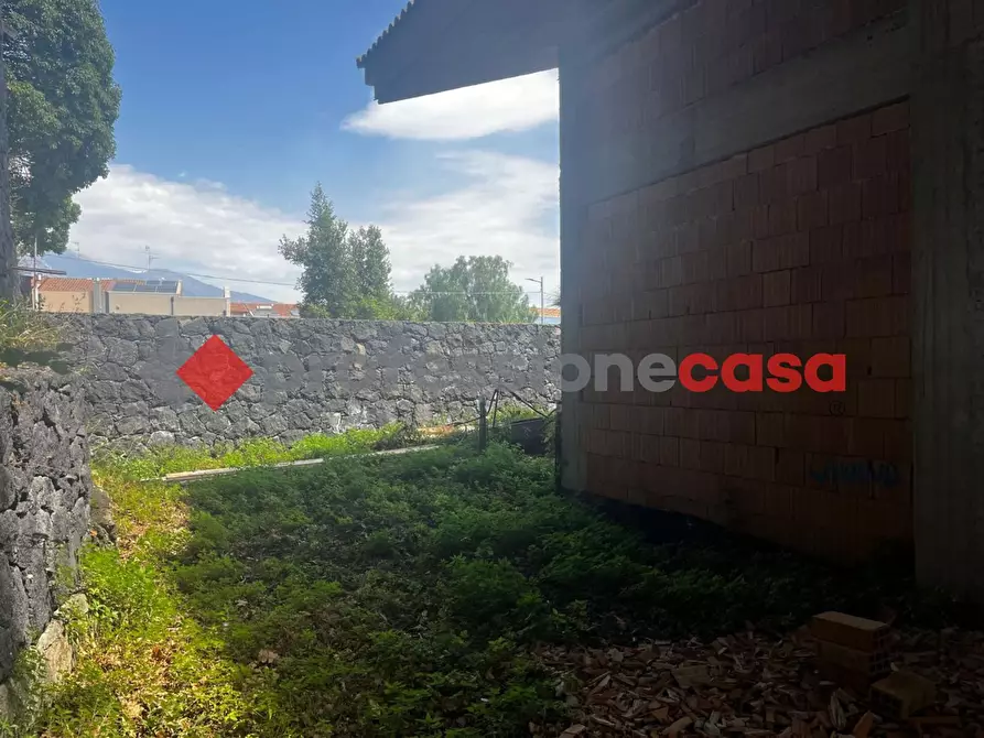 Immagine 25 di Villa in vendita  in Via Spirito Santo a Aci Sant'antonio