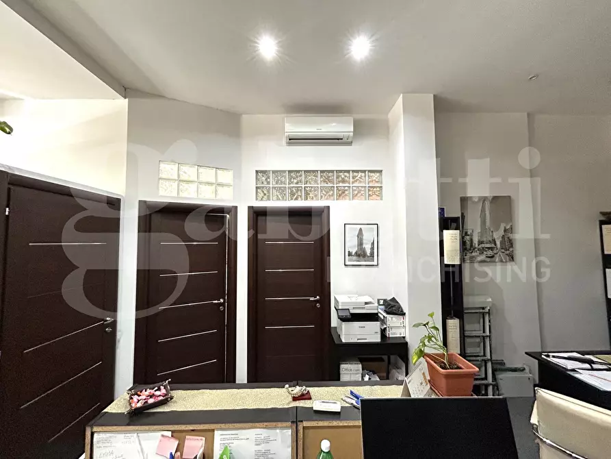 Immagine 8 di Ufficio in affitto  in Via Valerio Publicola, 65-67 a Roma