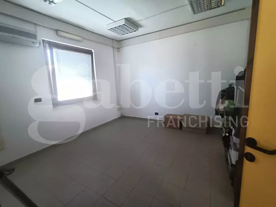 Immagine 23 di Ufficio in affitto  in Contrada BELLINO, SNC a Catanzaro