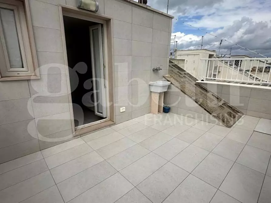 Immagine 21 di Casa indipendente in vendita  in Viale Eliseo de Loduno a Ostuni