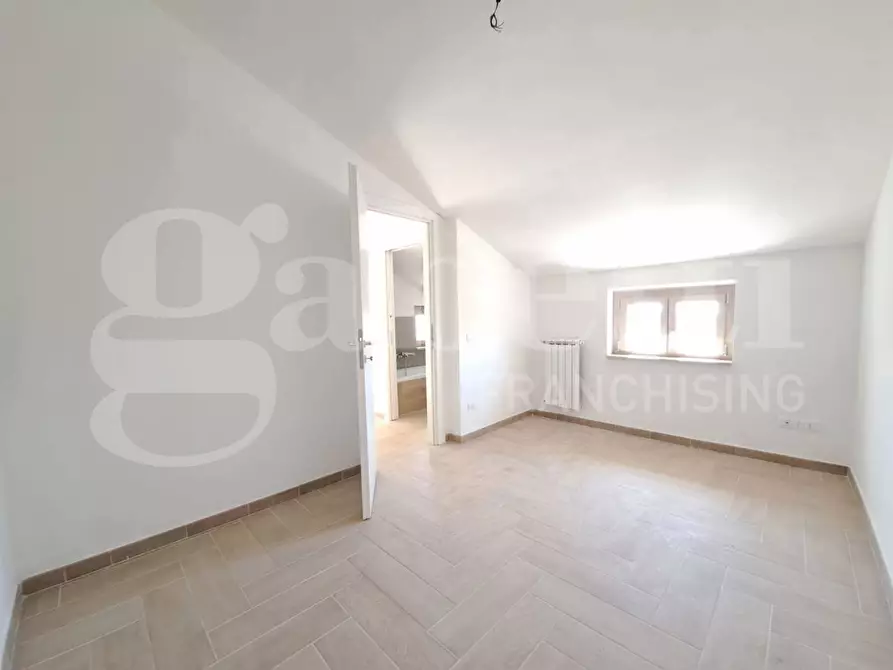 Immagine 26 di Villetta a schiera in vendita  in Via arno, snc a Ardea