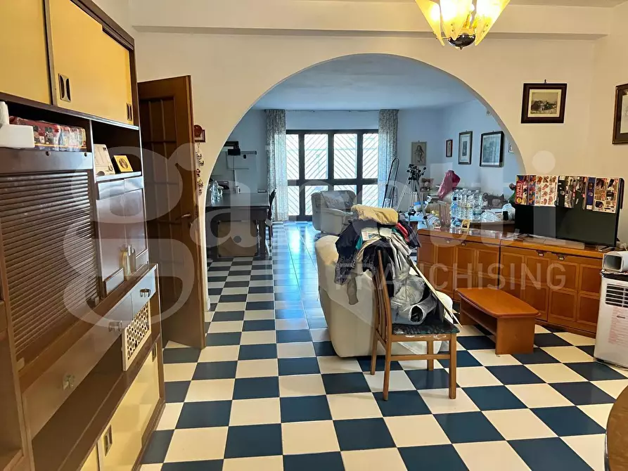 Immagine 15 di Villa in vendita  in Via SPEZIALE, 53 a Taranto