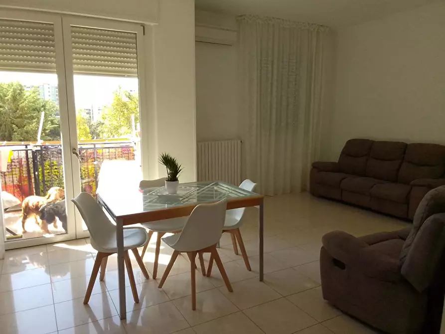 Immagine 10 di Appartamento in vendita  in Piazza BRODOLINI, 215 a Taranto