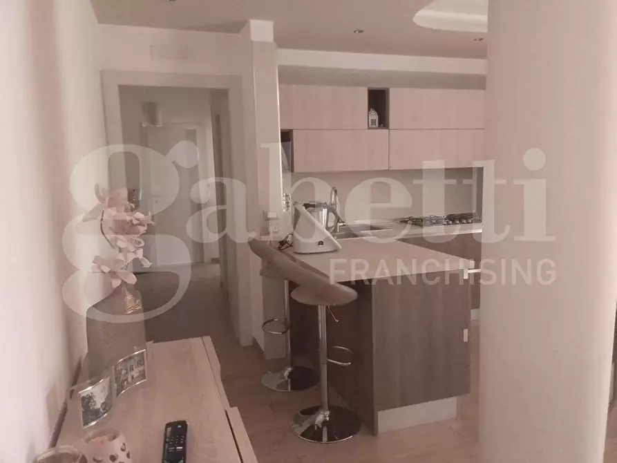 Immagine 21 di Appartamento in vendita  in Piazza G.B.TEDESCO, 9 a Taranto