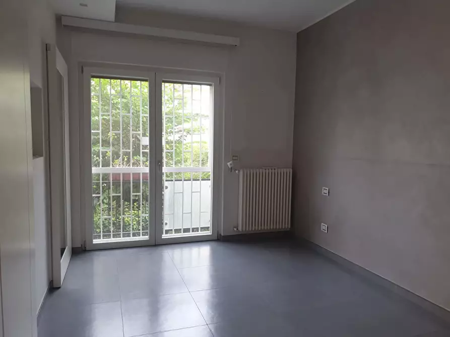 Immagine 9 di Appartamento in vendita  in Via G. FANELLI a Bari