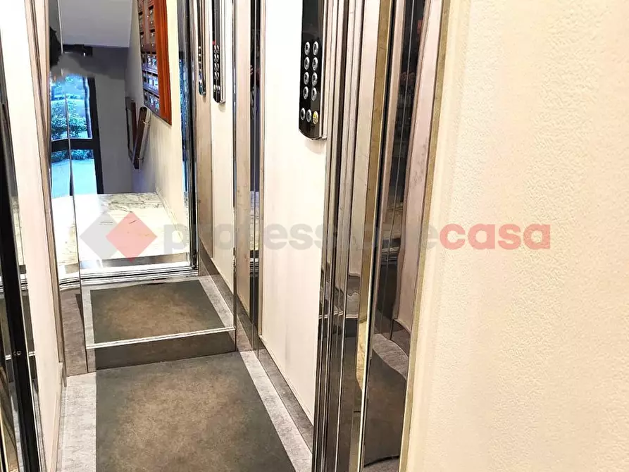 Immagine 10 di Appartamento in vendita  in Via PAVONCELLI a Bari