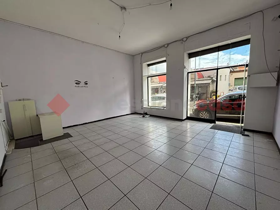 Immagine 19 di Negozio in affitto  in Via Sorbero, 7 a Colleferro