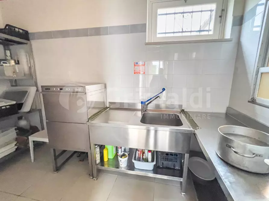 Immagine 13 di Bar / Ristorante in affitto  in Via SP19 a Noto