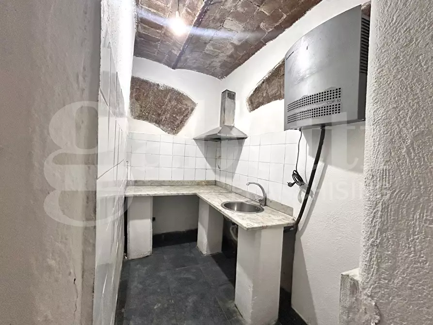 Immagine 16 di Magazzino in vendita  in Via Foligno, 6 a Roma
