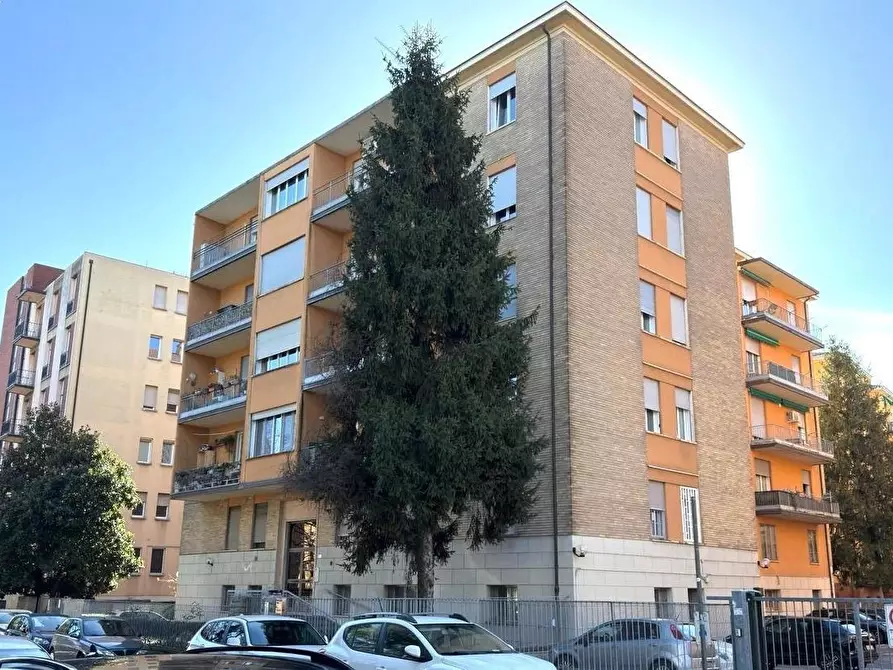 Immagine 1 di Appartamento in vendita  in Via Amilcare Ponchielli, 1 a Bologna