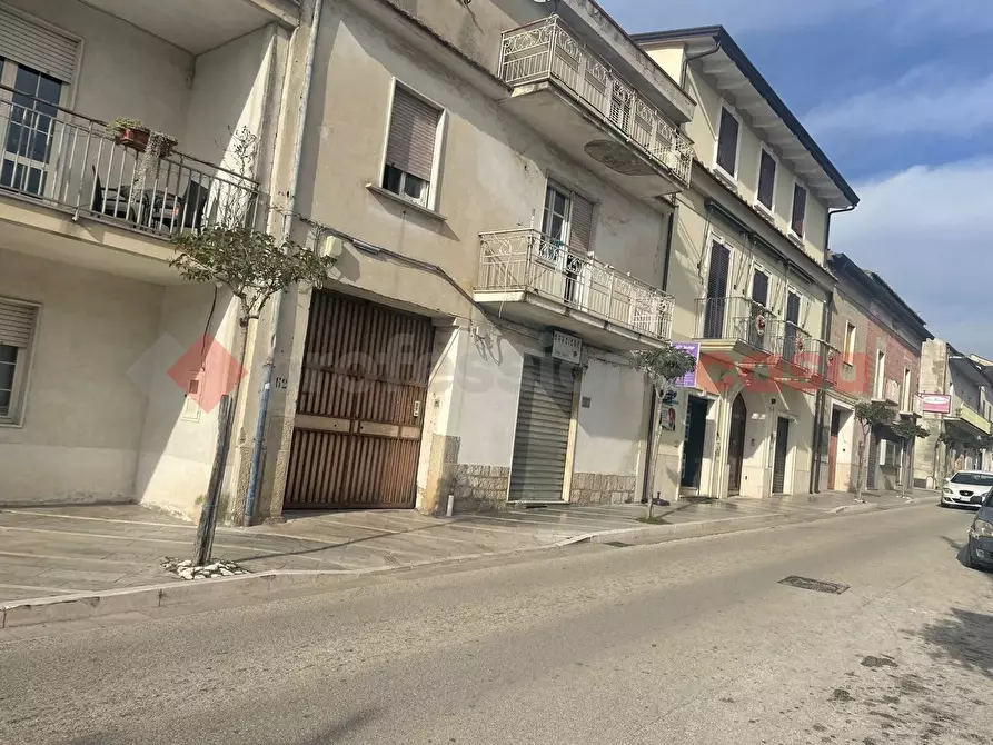 Immagine 8 di Negozio in vendita  in Via Regina Elena, 0 a Bellona