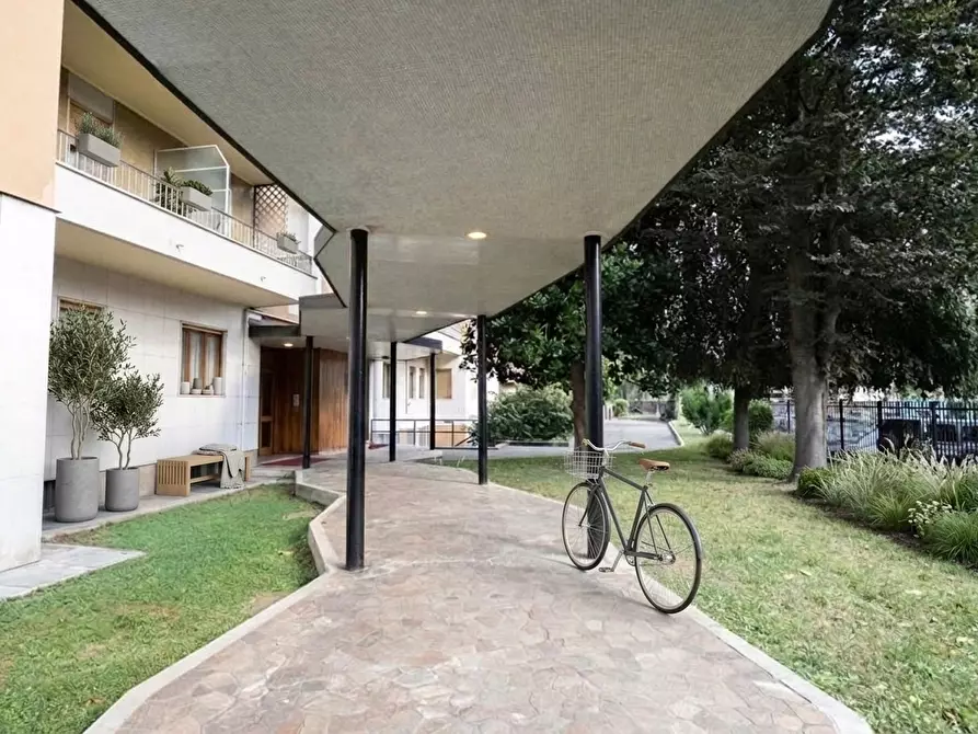 Immagine 27 di Appartamento in vendita  in Via GIAMBELLINO a Milano