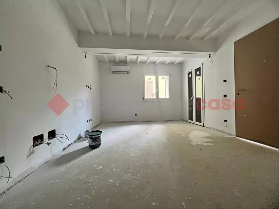 Immagine 11 di Appartamento in vendita  in Via ripa a Casalgrande
